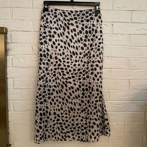 Leopard silky midi skirt